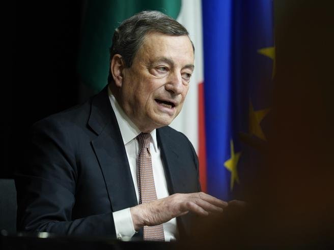 Draghi vuole salvare questa maggioranza Aperture su reddito e Superbonus 