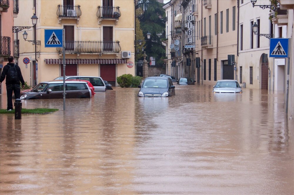 Alluvione Vicenza 1 novembre 2010 (121) – rinnovo patente a Vicenza
