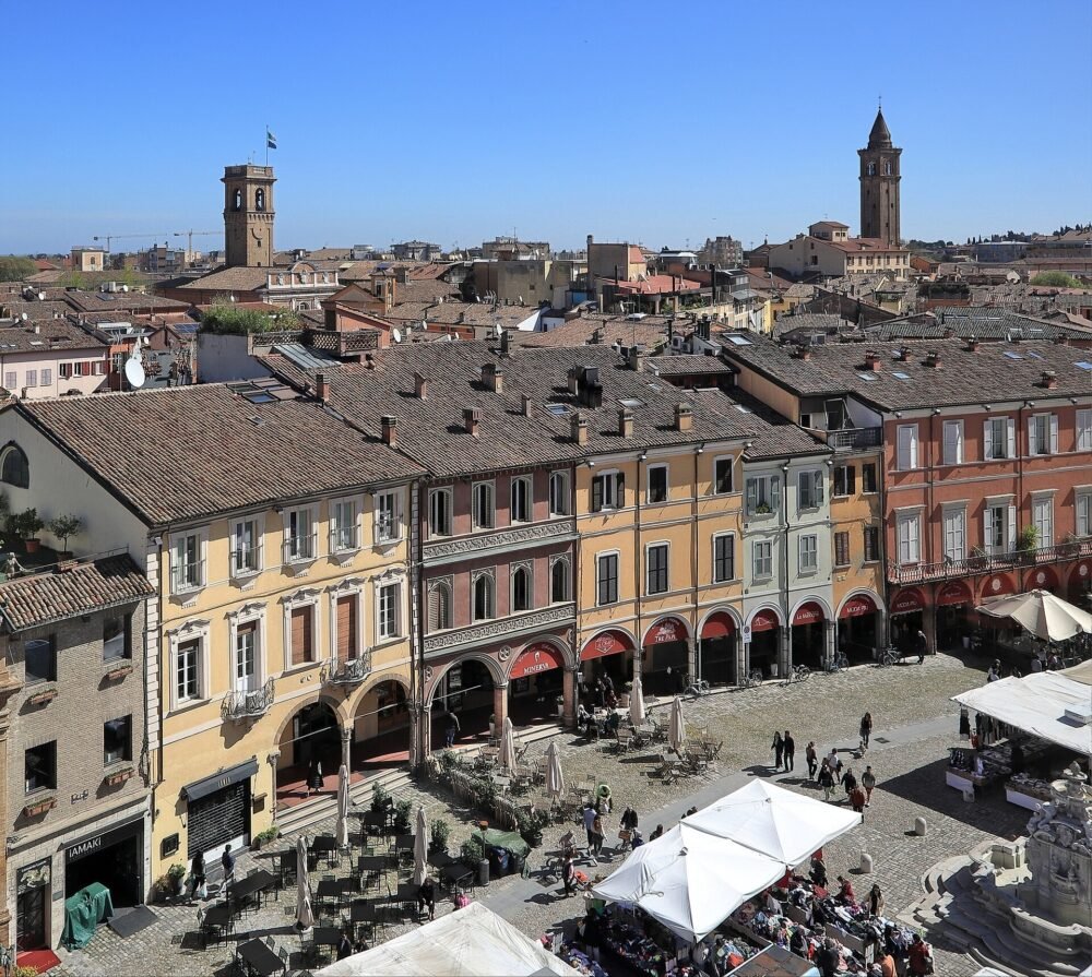 Cesena - Comune di Cesena - Centro Storico (2) - 2023-09-21 22-59-57 001 – rinnovo patente a Cesena