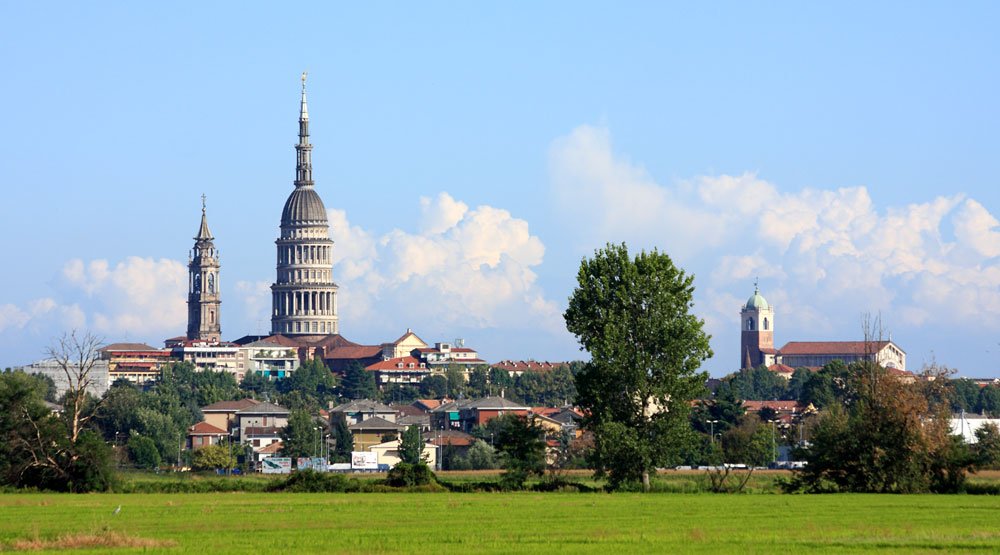 Novara panorama11 – rinnovo patente a Novara