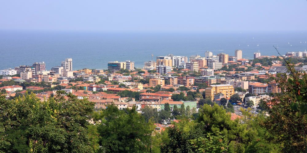 Pesaro panorama – rinnovo patente a Pesaro