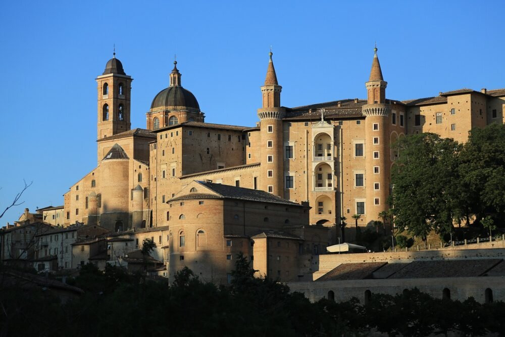 Palazzo Ducale, Urbino (Marche) 02 – rinnovo patente a Urbino
