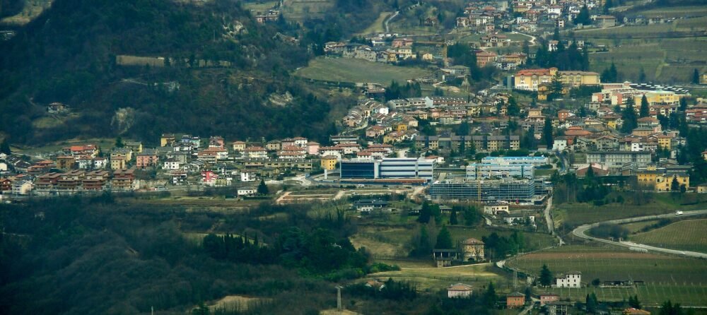 Povo-panorama2-color balanced – rinnovo patente a Povo